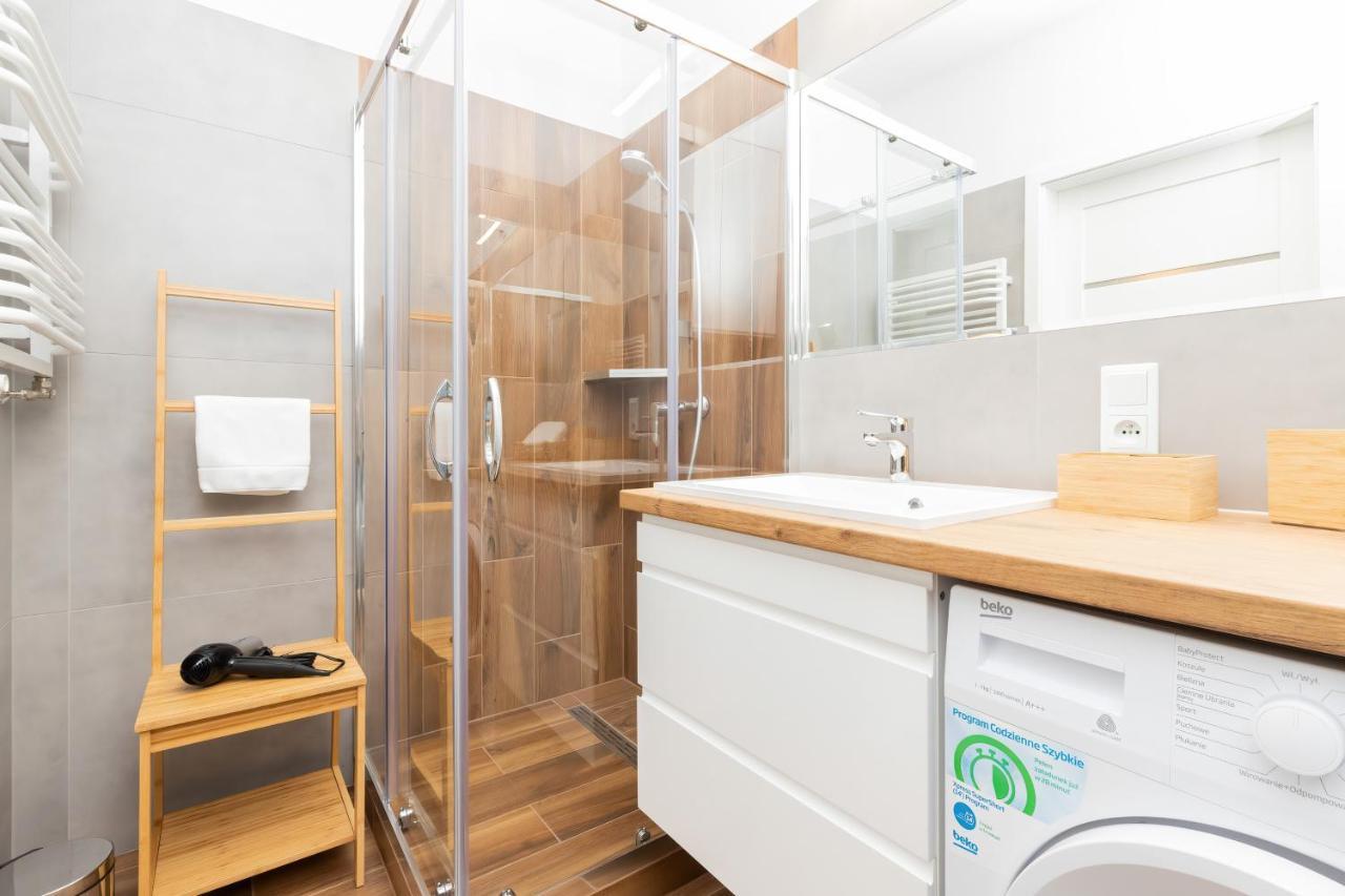 Deluxe Apartments Sucha Gdansk By Noclegi Renters Exterior photo