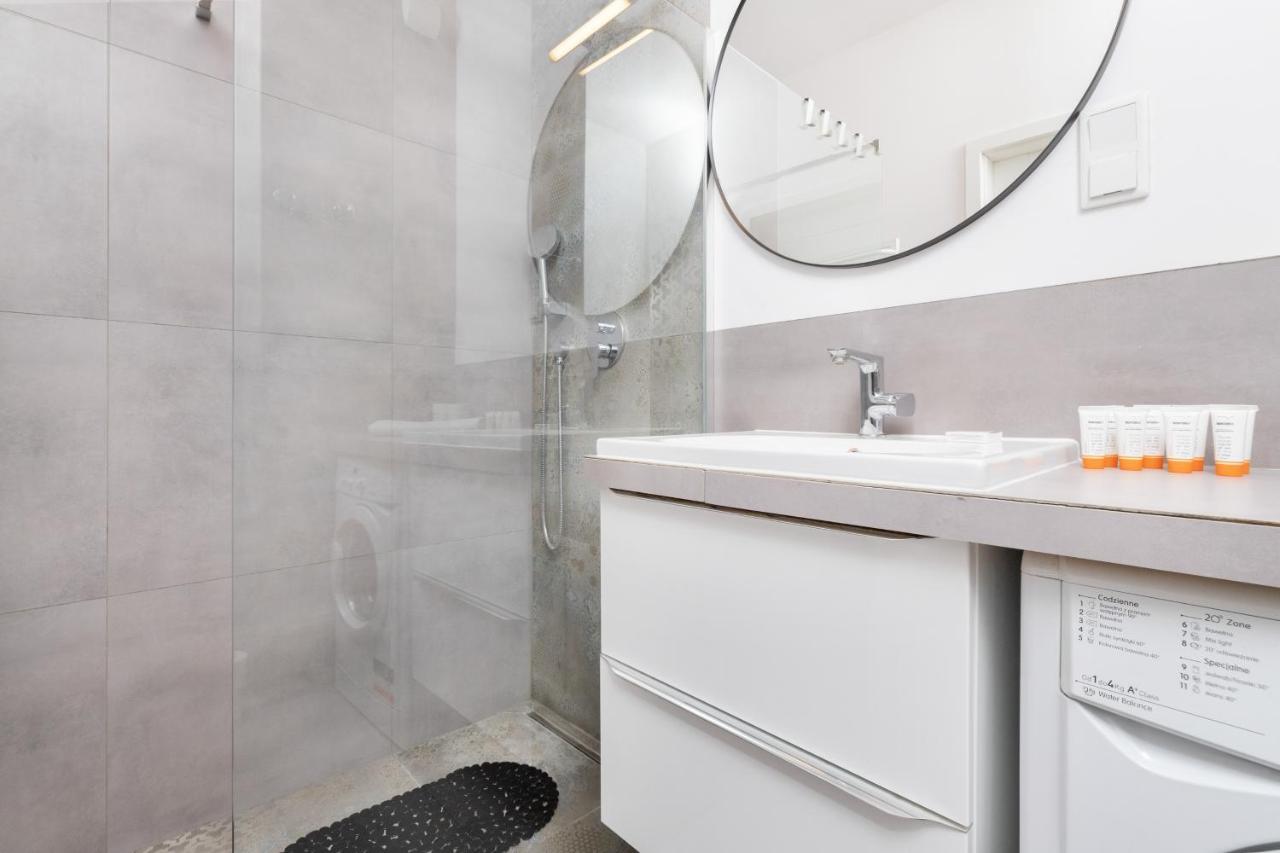 Deluxe Apartments Sucha Gdansk By Noclegi Renters Exterior photo