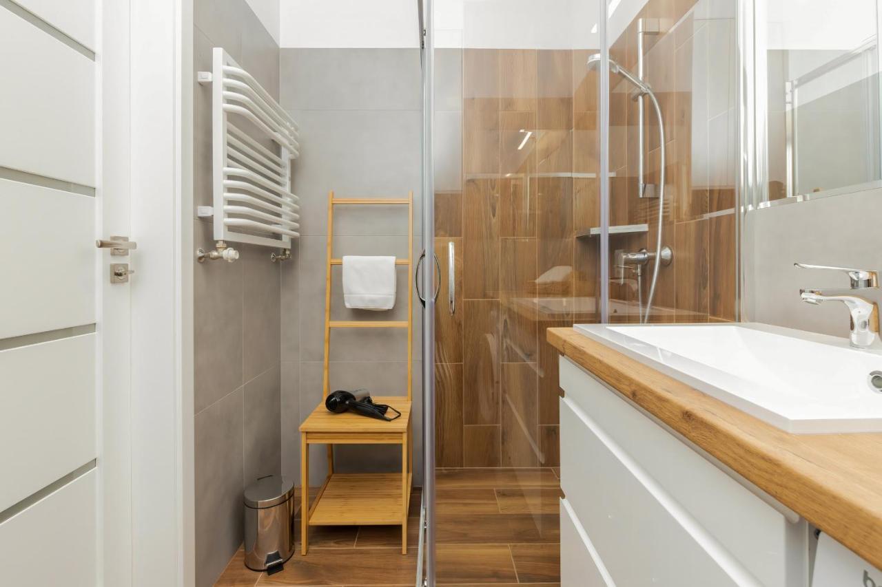 Deluxe Apartments Sucha Gdansk By Noclegi Renters Exterior photo